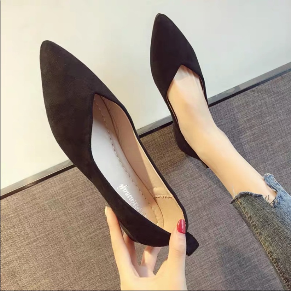 Ladies Black Flats Shoes